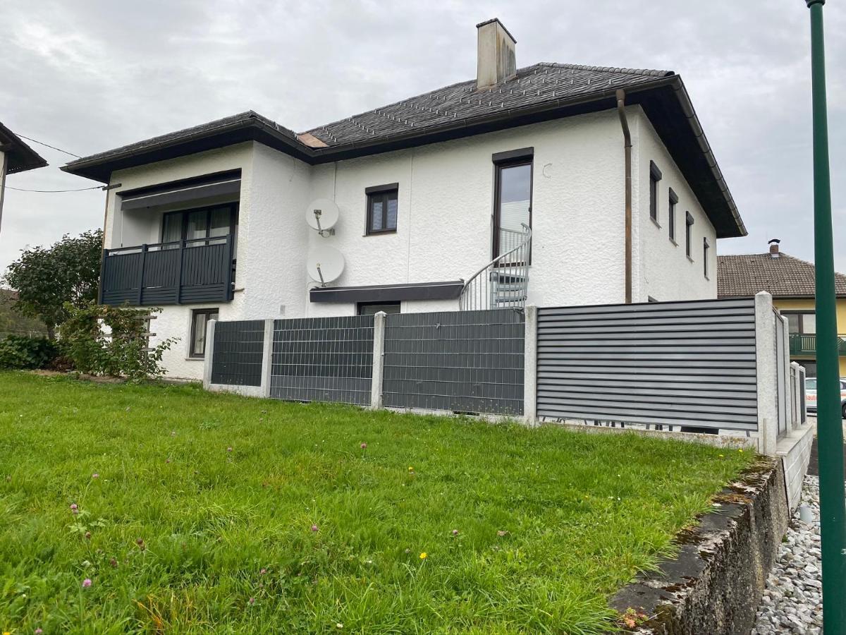 Wohnhaus City Sued Herzogsdorf Esterno foto