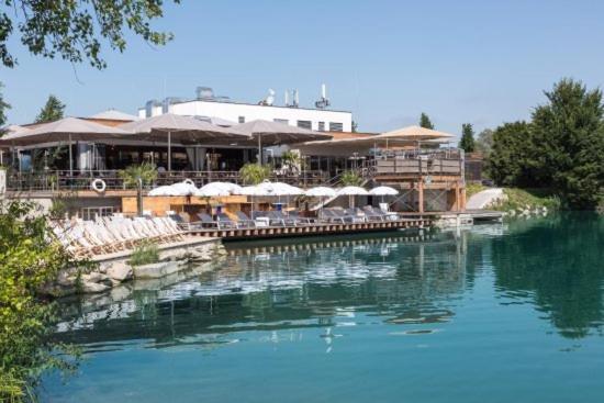 Wohnhaus City Sued Herzogsdorf Esterno foto